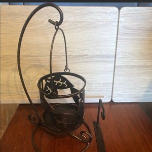 Gold Canyon iron hanging leaf lantern